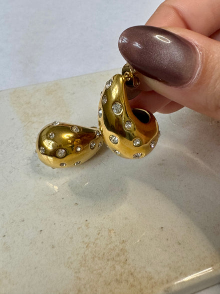 Dainty | Diamond Drop Earrings