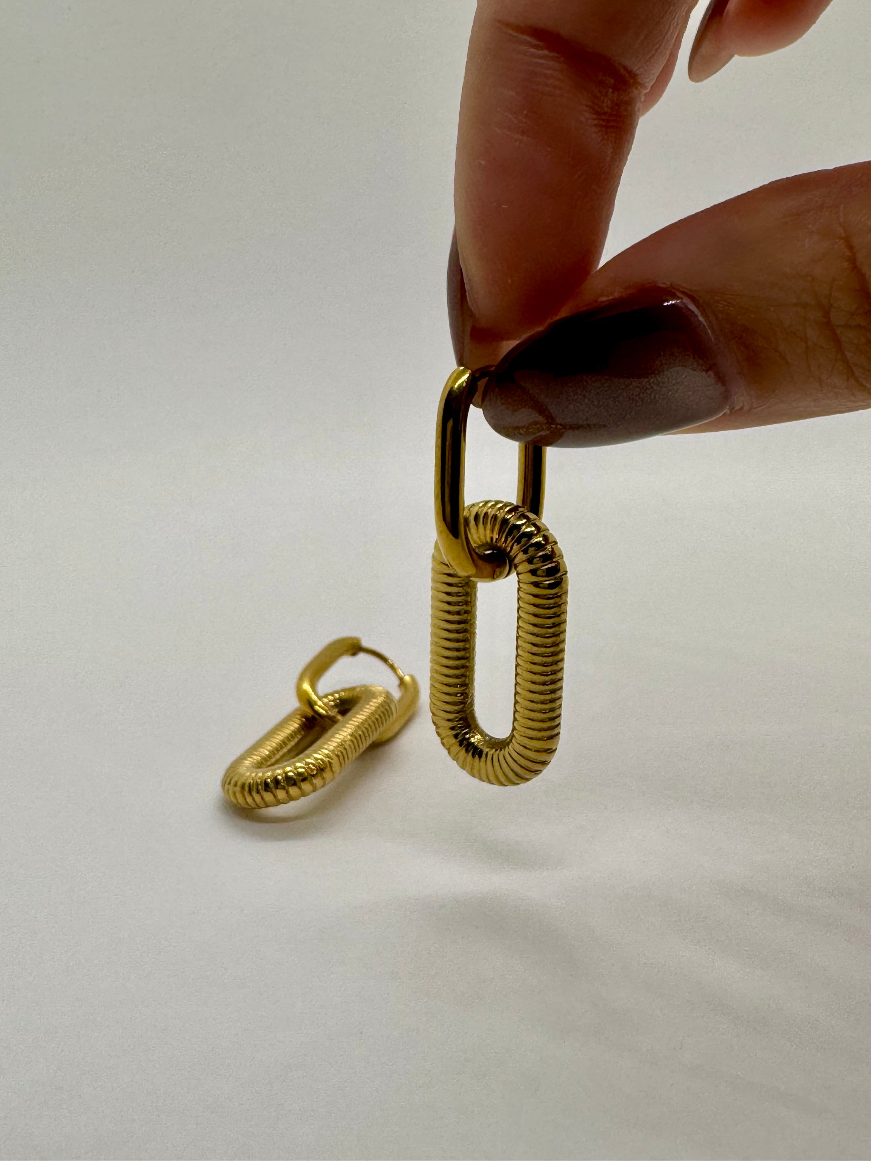 Daniella | Textured Drop Earrings