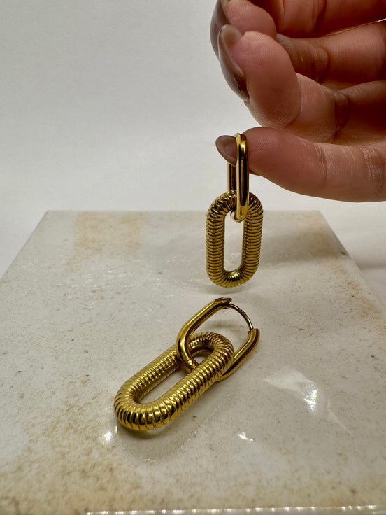 Daniella | Textured Drop Earrings