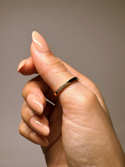 Valentina | Black Stone and Diamonds Ring