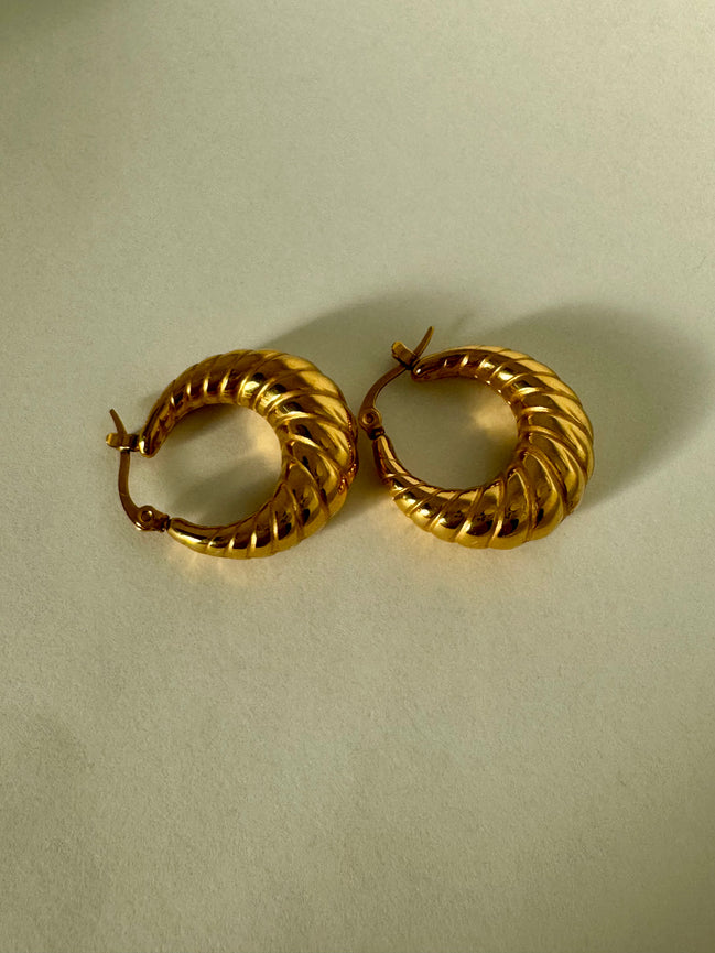 Vera | Twisted Bold Hoops Earrings