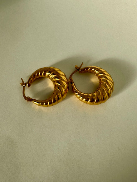 Vera | Twisted Bold Hoops Earrings