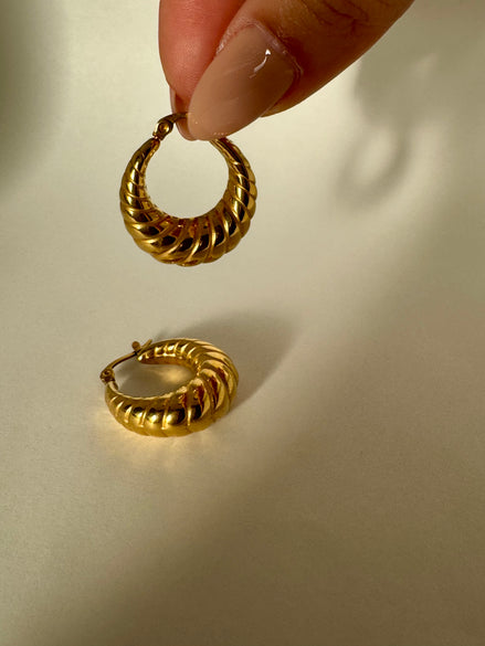 Vera | Twisted Bold Hoops Earrings