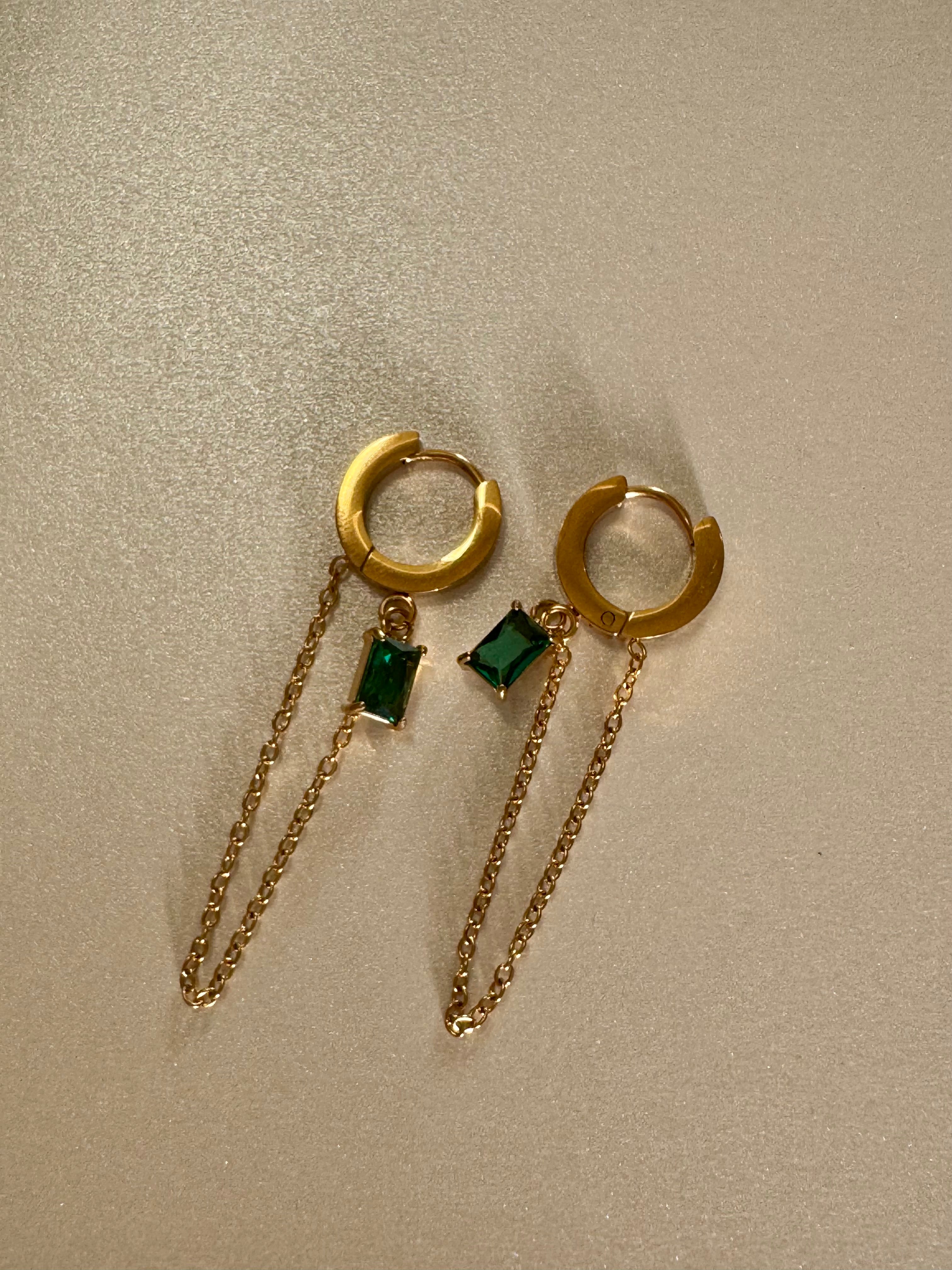 Amira Huggies | Emerald Chain Earrings