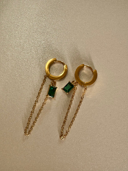 Amira Huggies | Emerald Chain Earrings