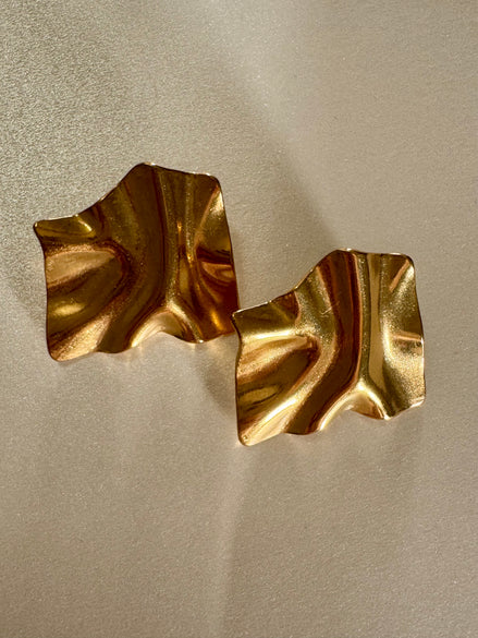 Harmony | Goldden Wave Stud Earrings