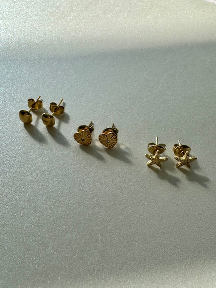 Celia | Gold Heart with Tiny Centered Diamond Stud Earrings